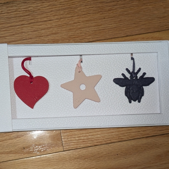 NEW DIOR LEATHER ORNAMENTS / HANDBAG ACCESSORIES VIP GIFT SET - Picture 4 of 5